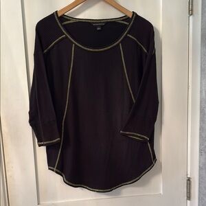 Rock & Republic Black and Gray Raglan 3/4 Sleeve Top